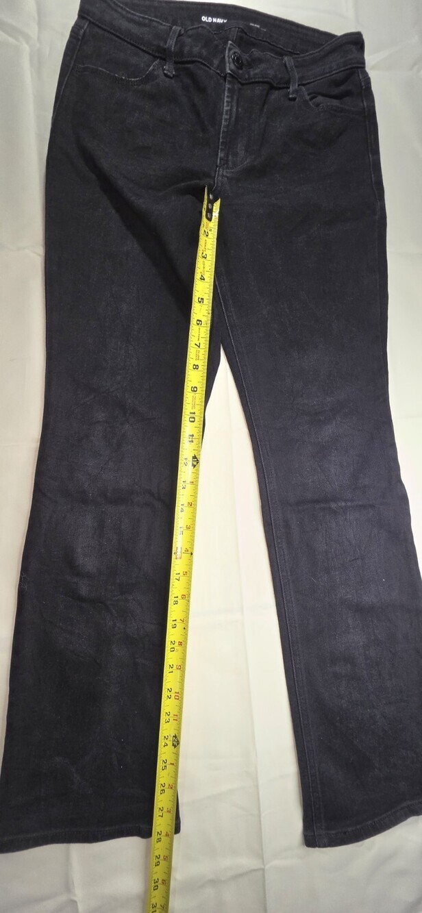 Old Navy Women's Mid-Rise Wow Boot-Cut Denim, Black, Size 4 RN 54023 Sku 242